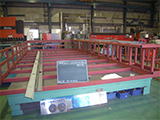 大型(3m x 1.5m)、中型(2.4m x 1.2m)